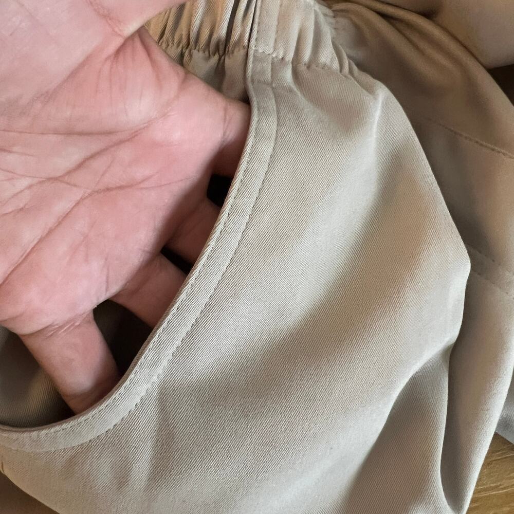 ALA Beige Elastic Waist Straight Leg Pants womens Size 8 - Picture 9 of 9